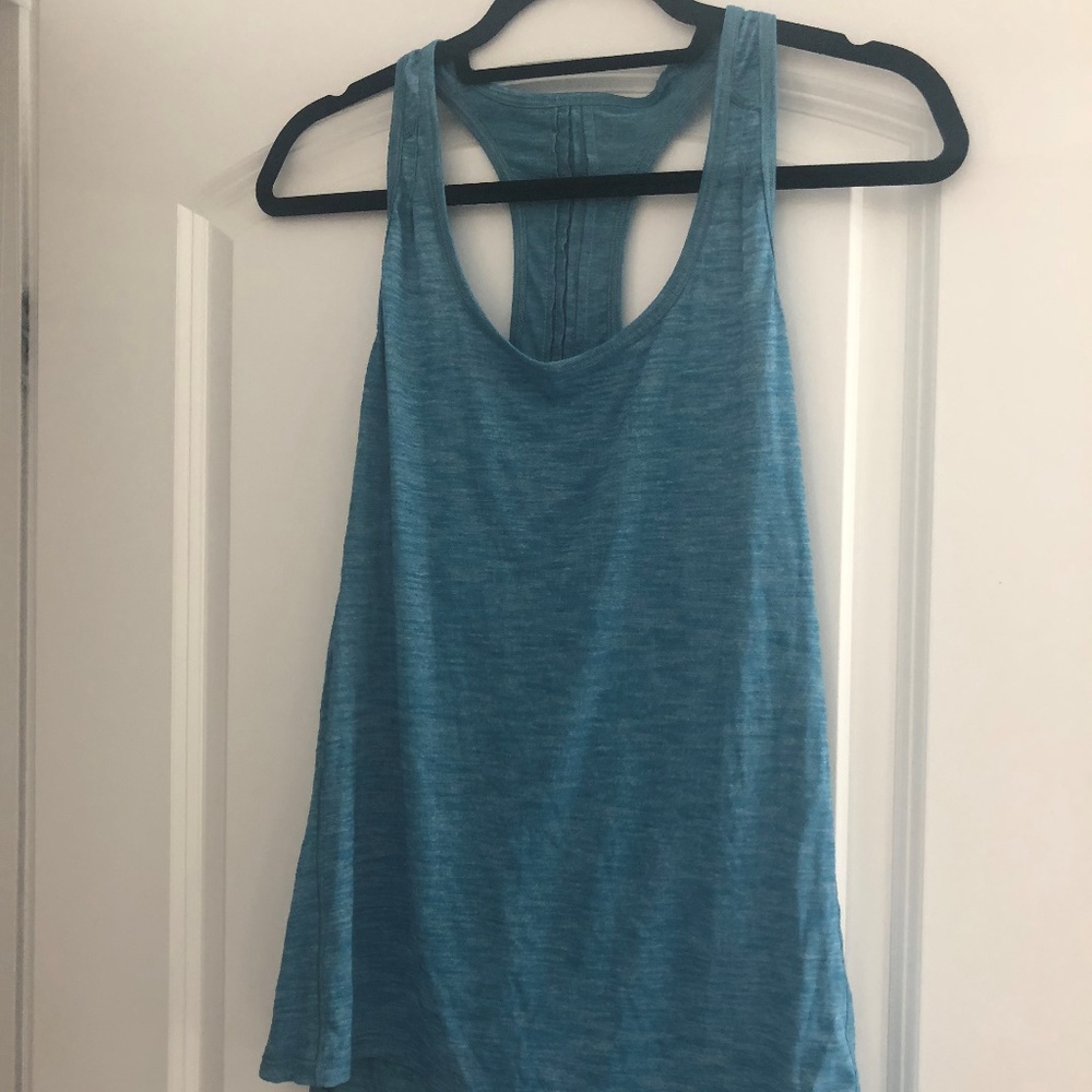Lululemon Yogi racer back tank  8 Heathered Blue